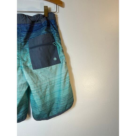 ART CLASS Boy’s Shark Adjustable Waist Swim Trunks / Size: 14 - Picture 10 of 10